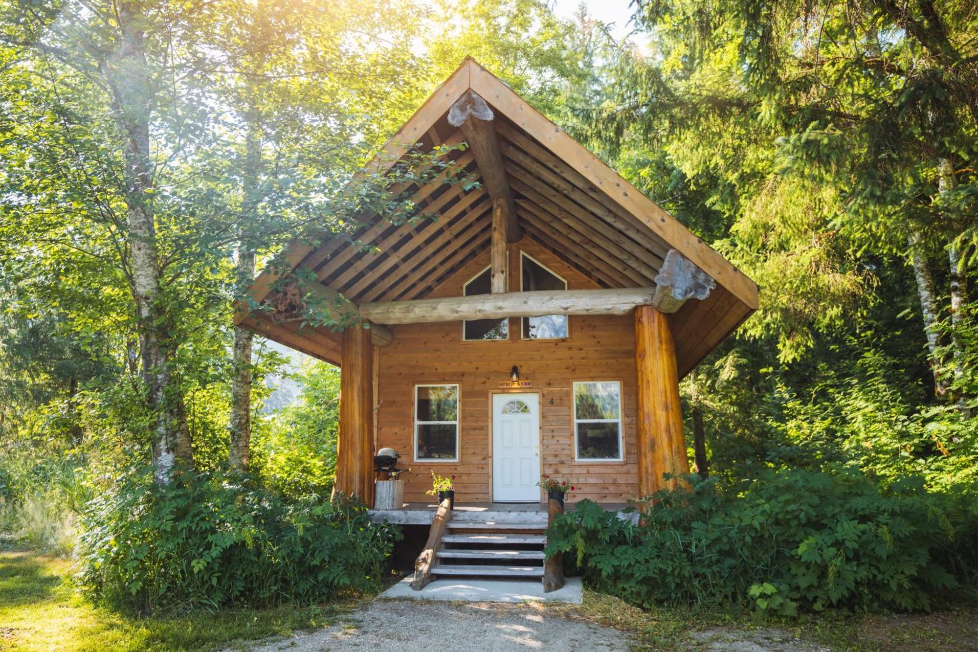 Bella Coola Grizzly Tours And Resort Hagensborg 外观 照片