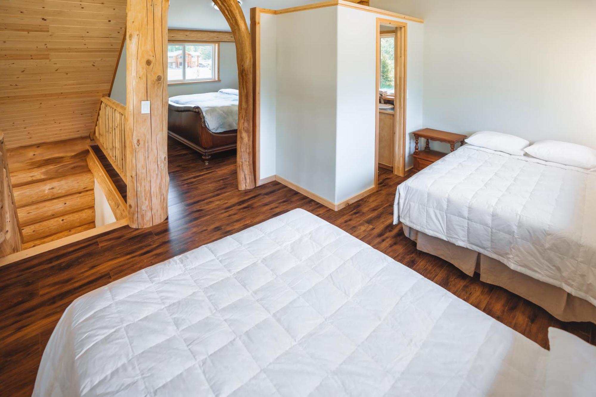 Bella Coola Grizzly Tours And Resort Hagensborg 外观 照片